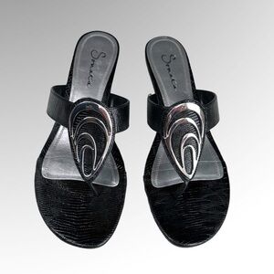 Sonata sandals